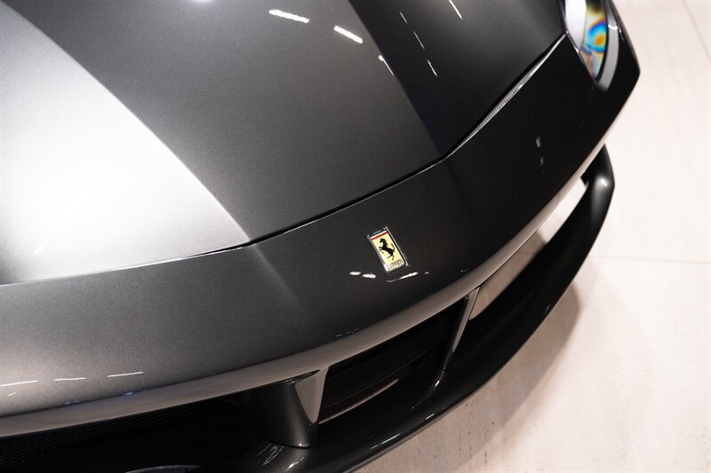 Used 2018 Ferrari 488 Spider RWD image 8