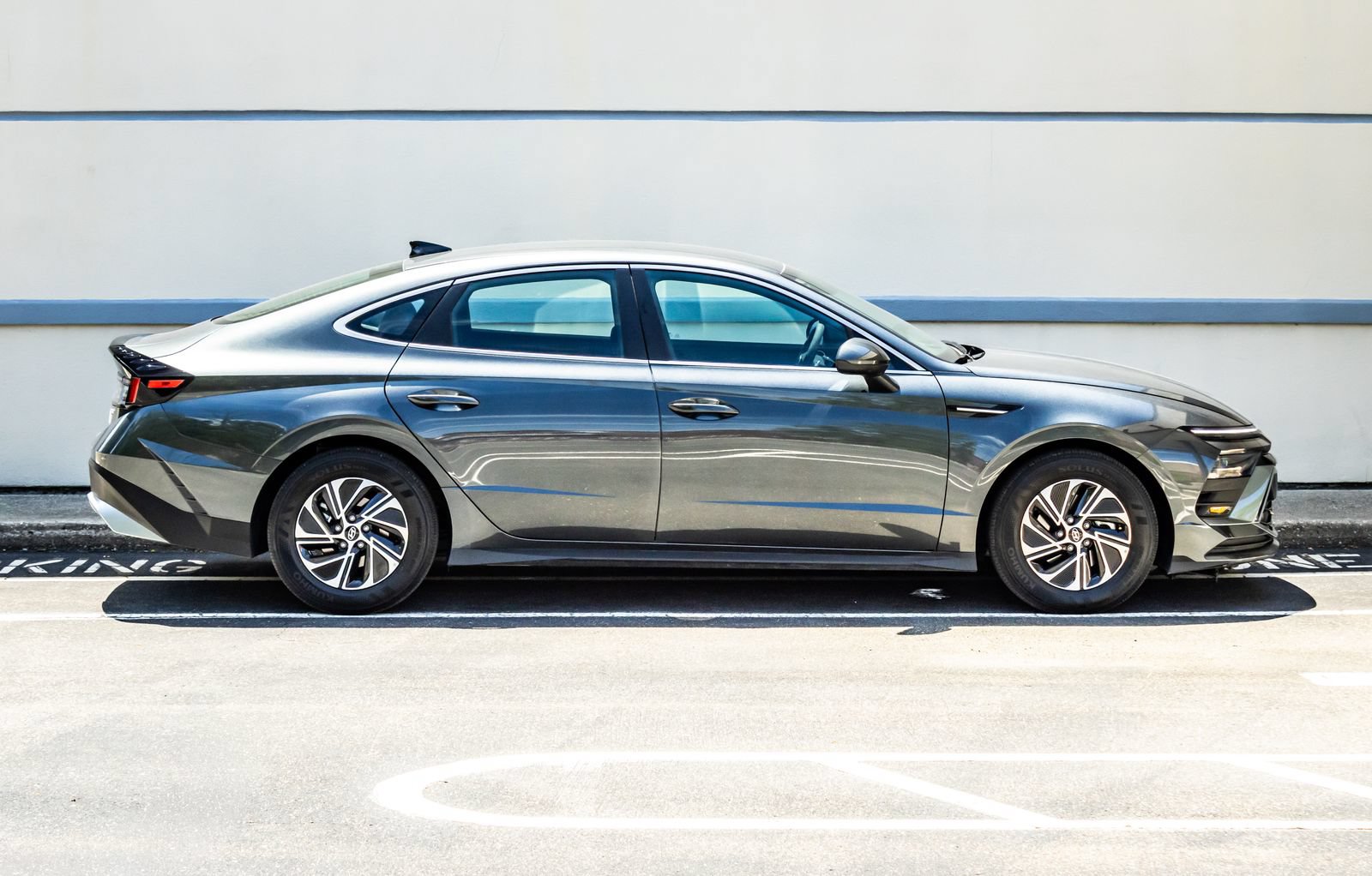 Used 2026 Hyundai Sonata Blue FWD image 9