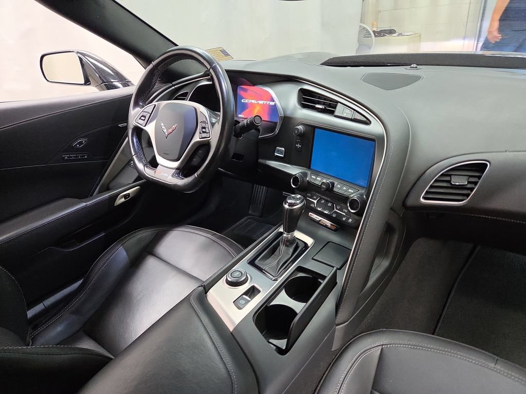 Used 2019 Chevrolet Corvette Z06 RWD image 11