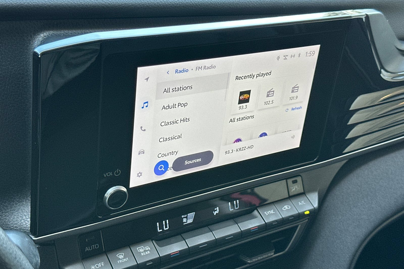 Certified 2025 Toyota Camry LE FWD image 17
