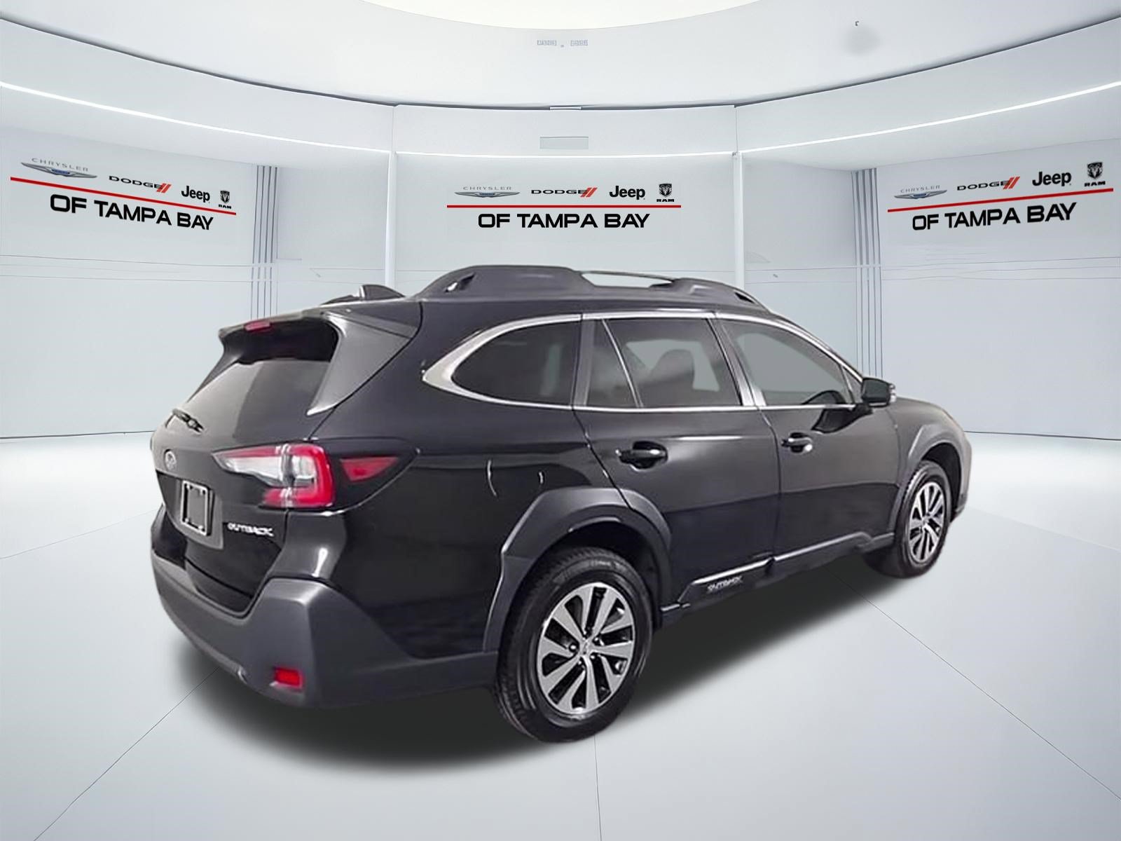 Used 2024 Subaru Outback Premium AWD/4WD image 41