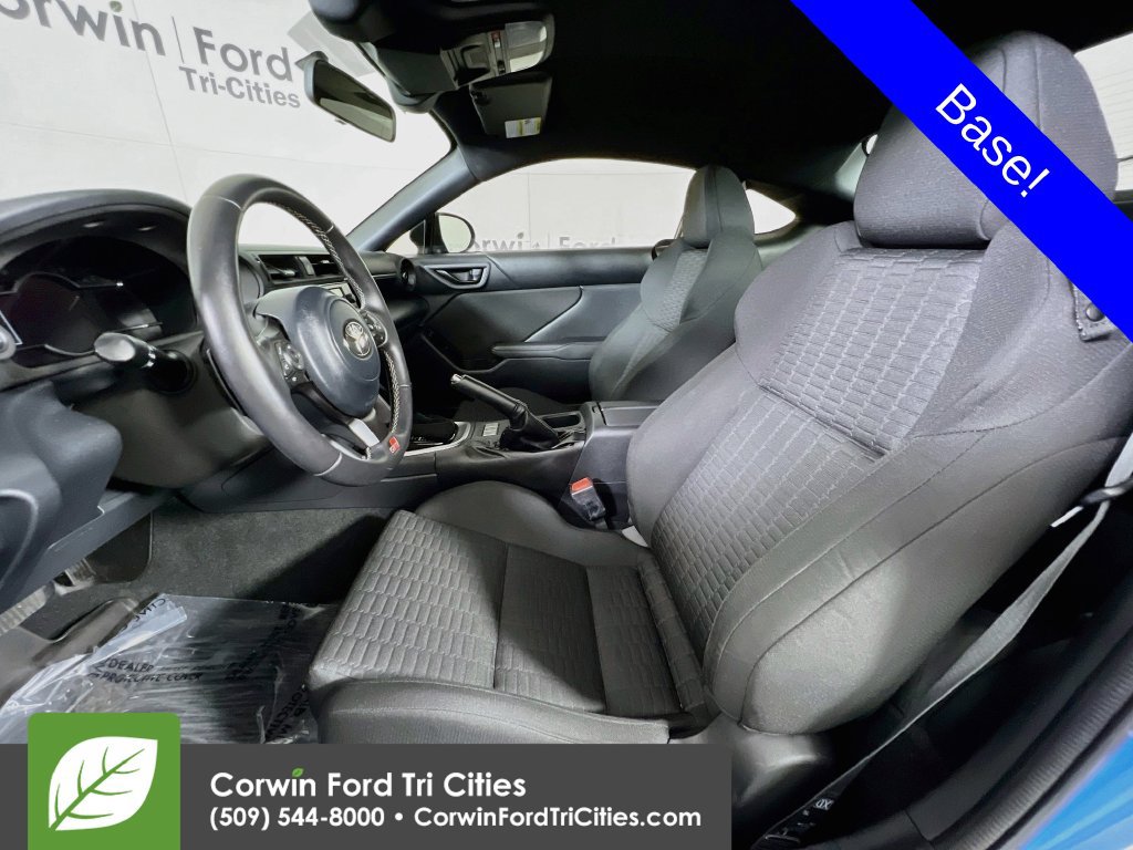 Used 2023 Toyota GR86 RWD image 22