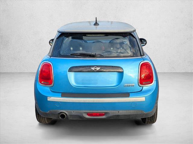 Used 2017 MINI Cooper 2-Door Hardtop image 6