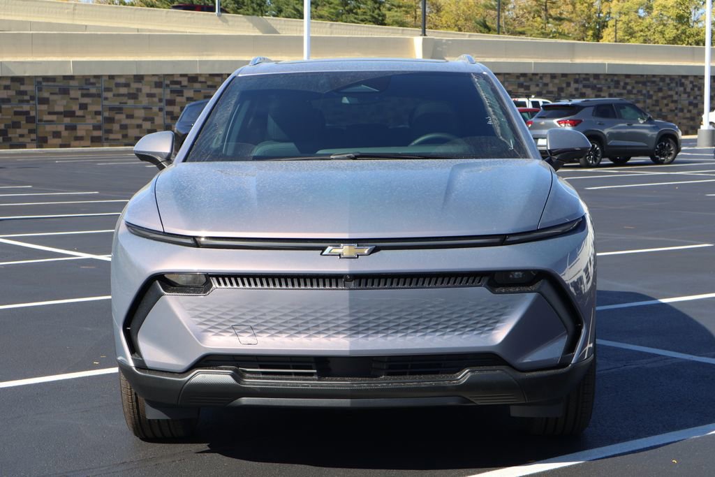 New 2026 Chevrolet Equinox EV LT image 2