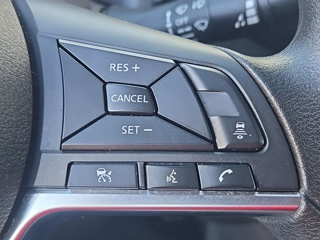 Used 2024 Nissan Sentra SV FWD image 17