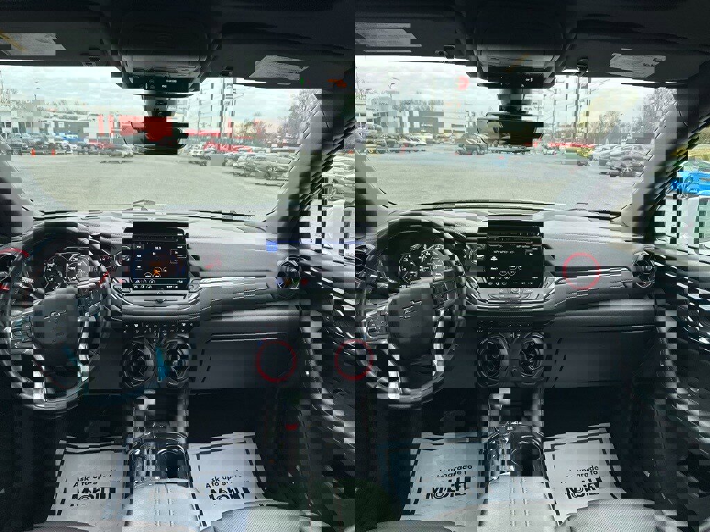 Used 2023 Chevrolet Blazer RS w/ Driver Confidence II Package image 2