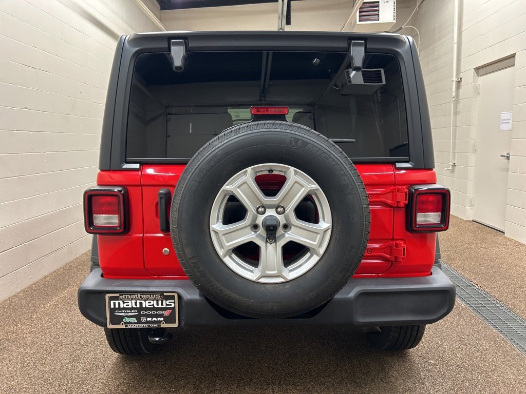 Used 2018 Jeep Wrangler Unlimited Sport S image 3