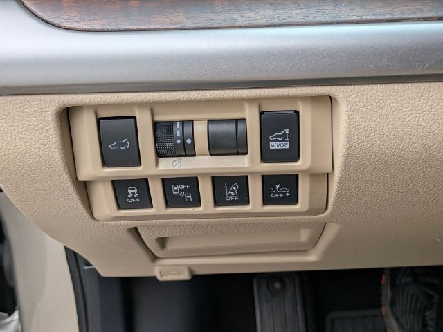 Used 2019 Subaru Outback 2.5i Limited AWD/4WD image 23