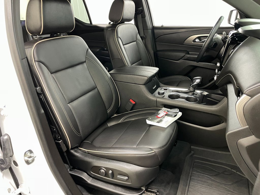 Certified 2023 Chevrolet Traverse Premier w/ LPO, Floor Liner Package image 43