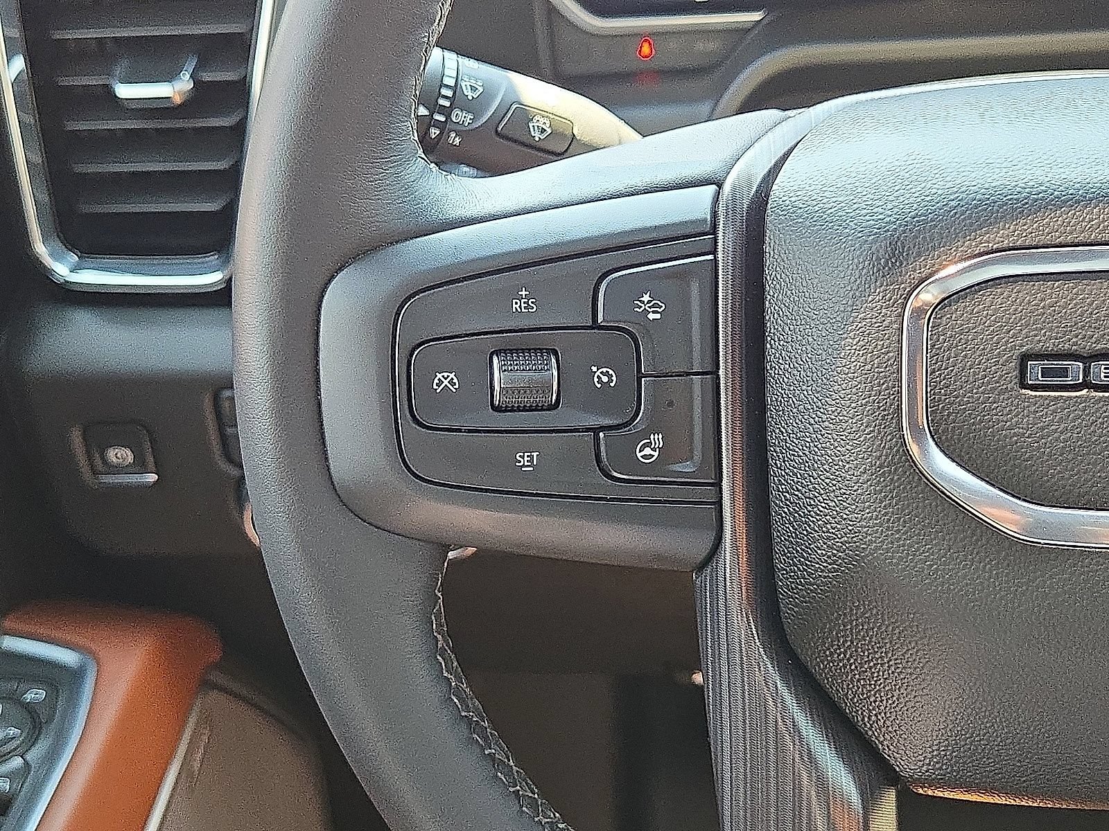 Used 2026 GMC Sierra 2500 Denali Ultimate w/ Max Trailering Package AWD/4WD image 29