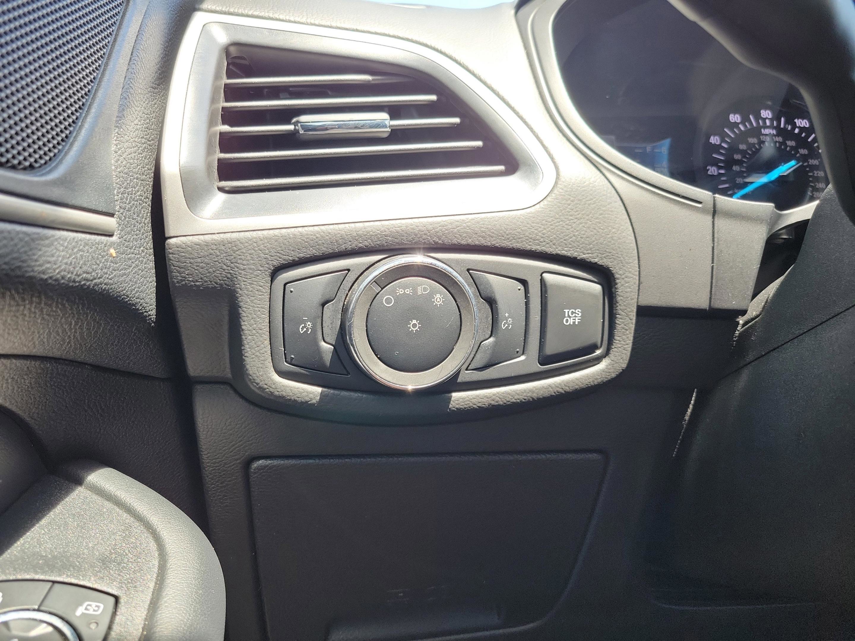 Used 2024 Ford Edge SEL AWD/4WD image 19