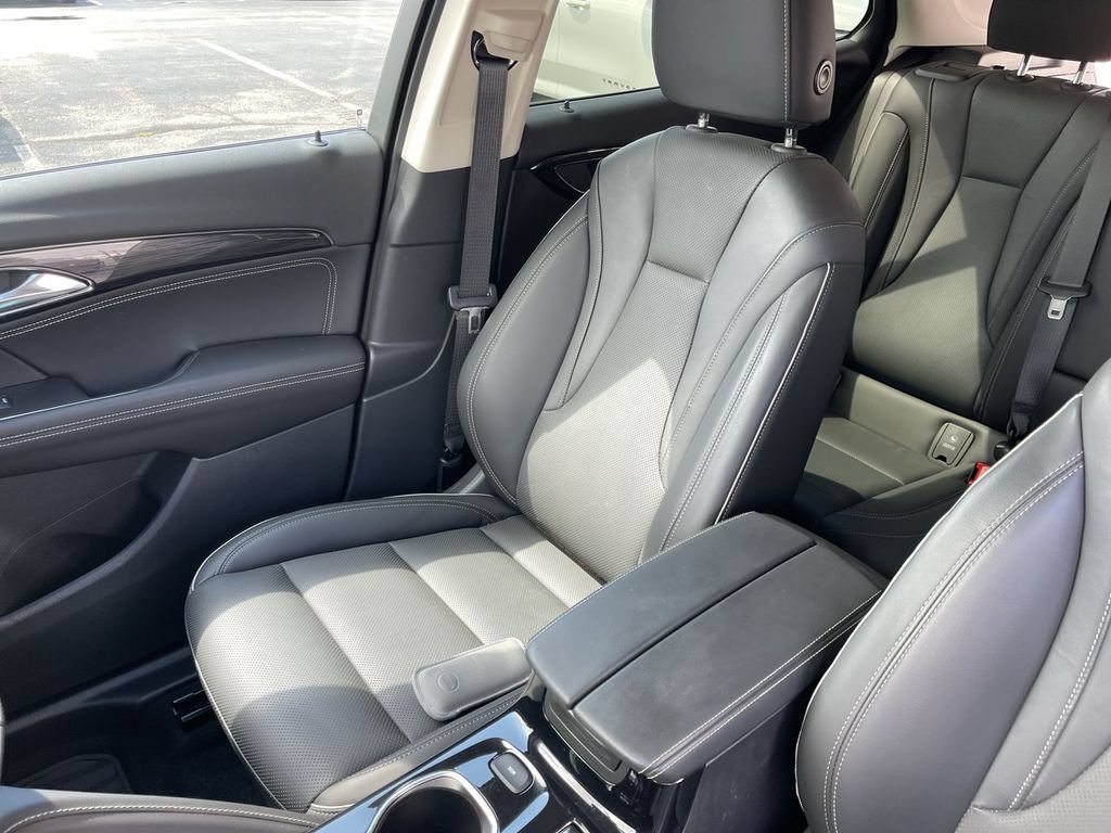 Used 2023 Buick Envision Essence AWD/4WD image 23