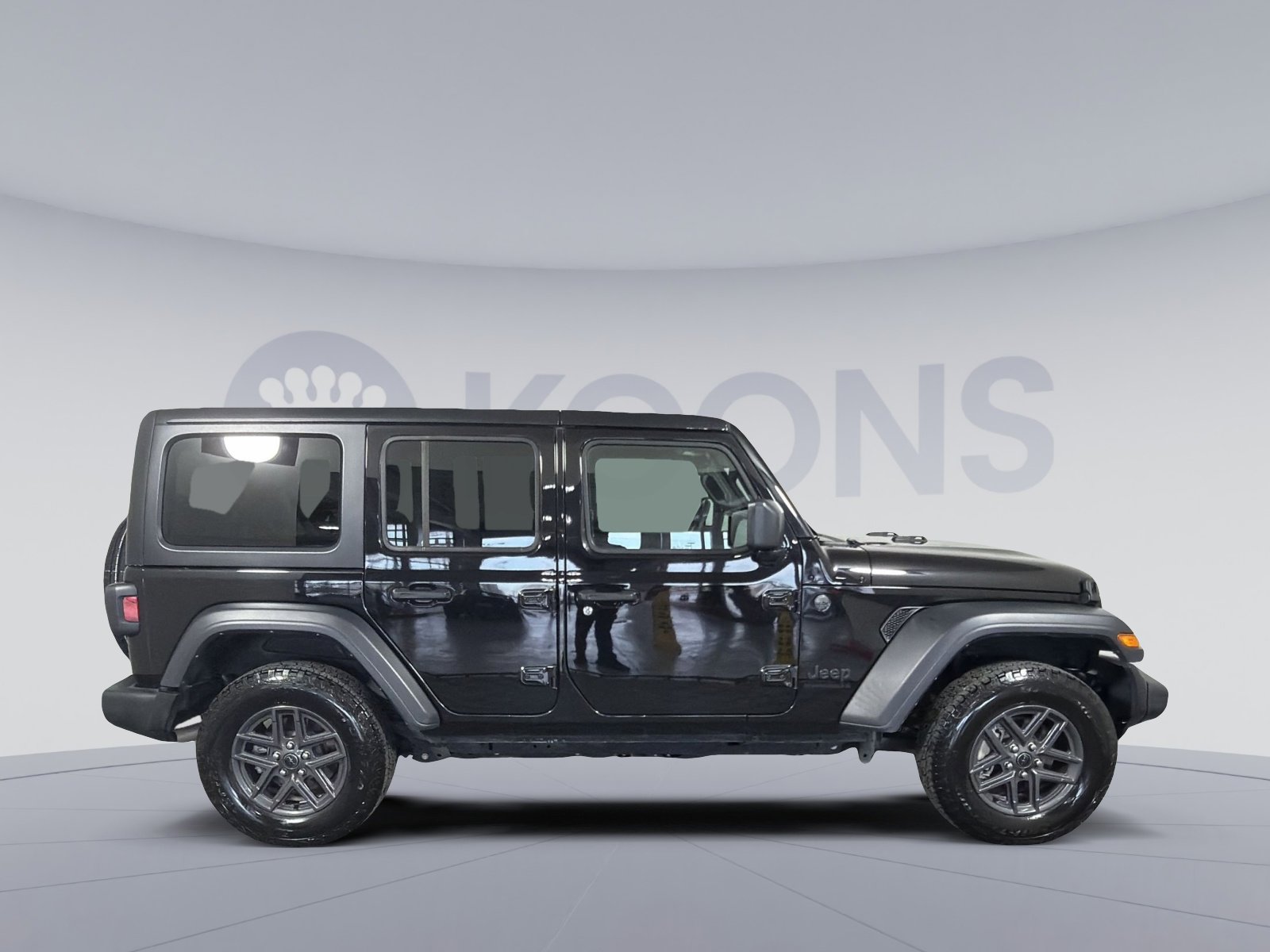 Used 2024 Jeep Wrangler Sport S image 8