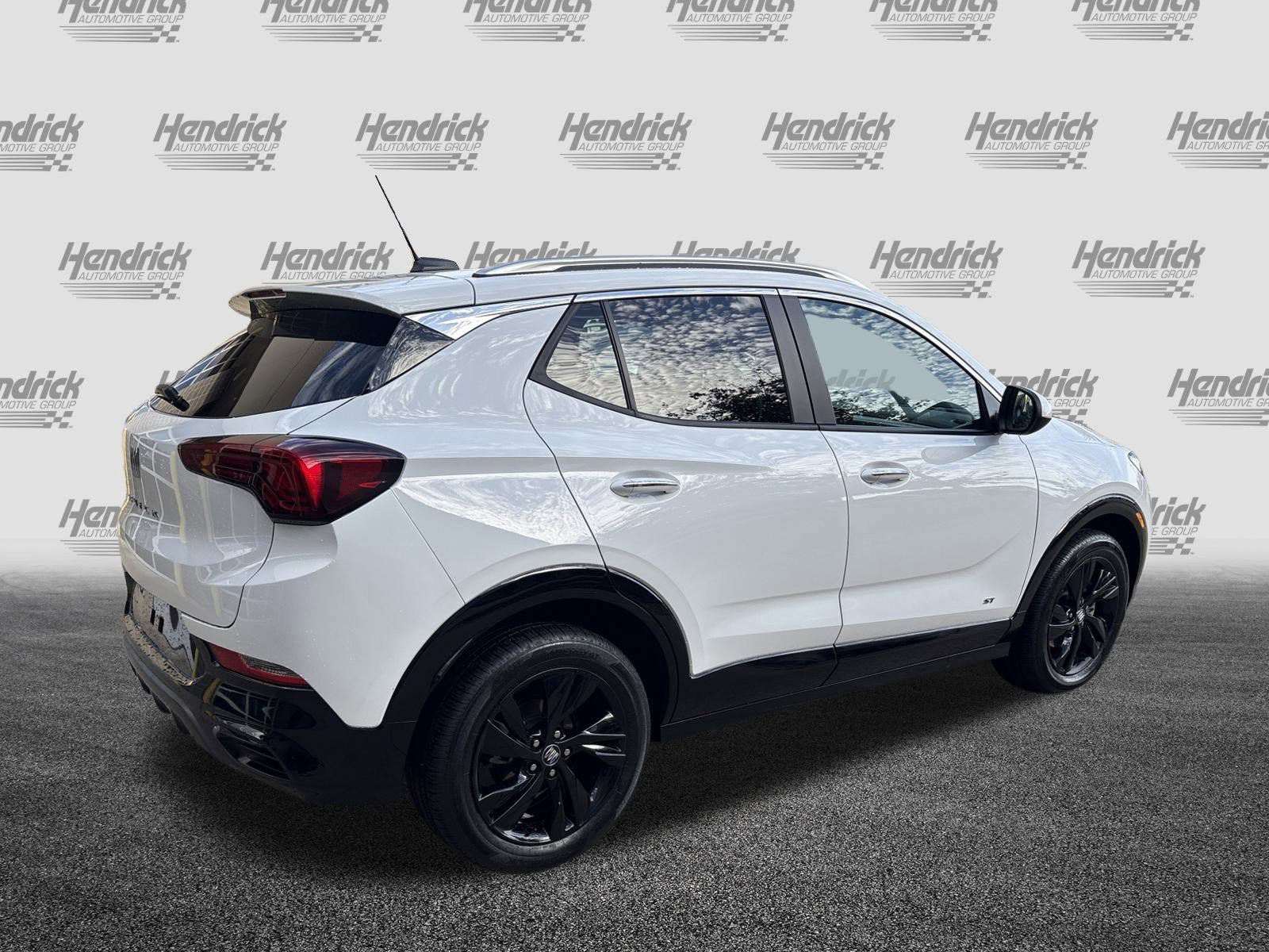 Used 2025 Buick Encore GX Sport Touring w/ Comfort Package image 10