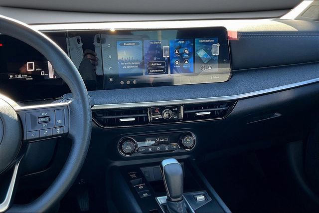 New 2026 Nissan Kicks SV FWD image 6