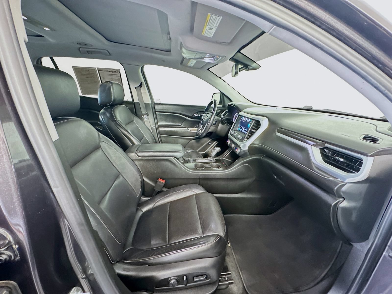 Used 2019 GMC Acadia SLT FWD image 32