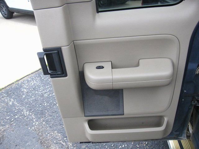 Used 2006 Ford F150 Lariat image 22