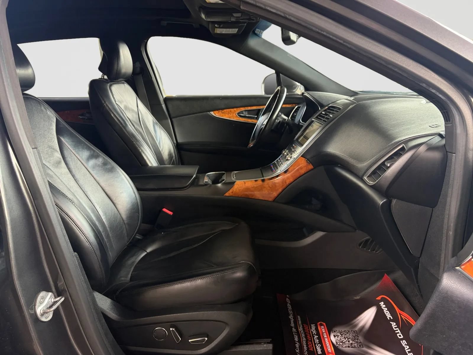 Used 2018 Lincoln MKX Reserve AWD/4WD image 20