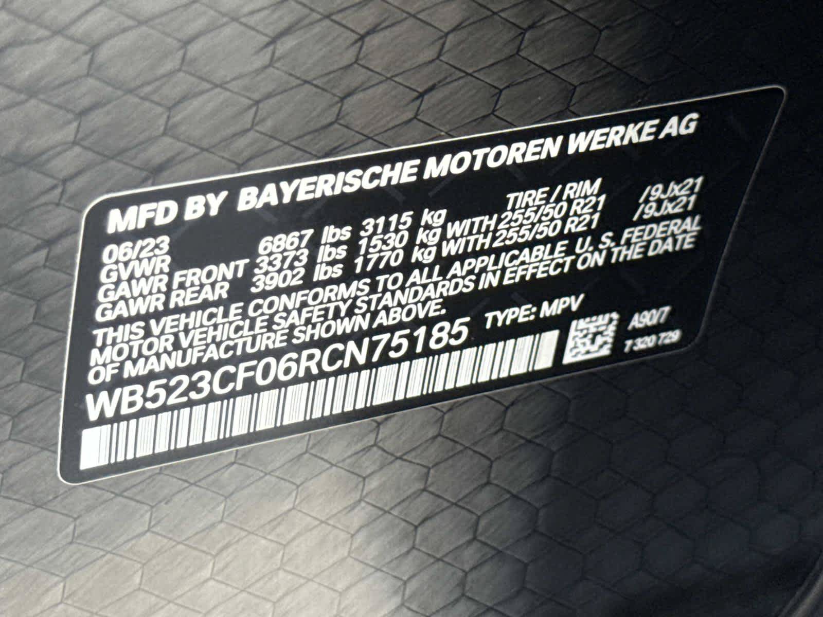Used 2024 BMW iX xDrive50 w/ Premium Package AWD/4WD image 30