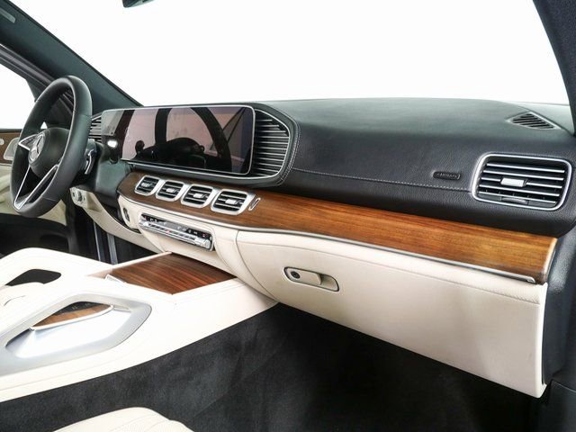 Used 2024 Mercedes-Benz GLE 450 4MATIC image 25
