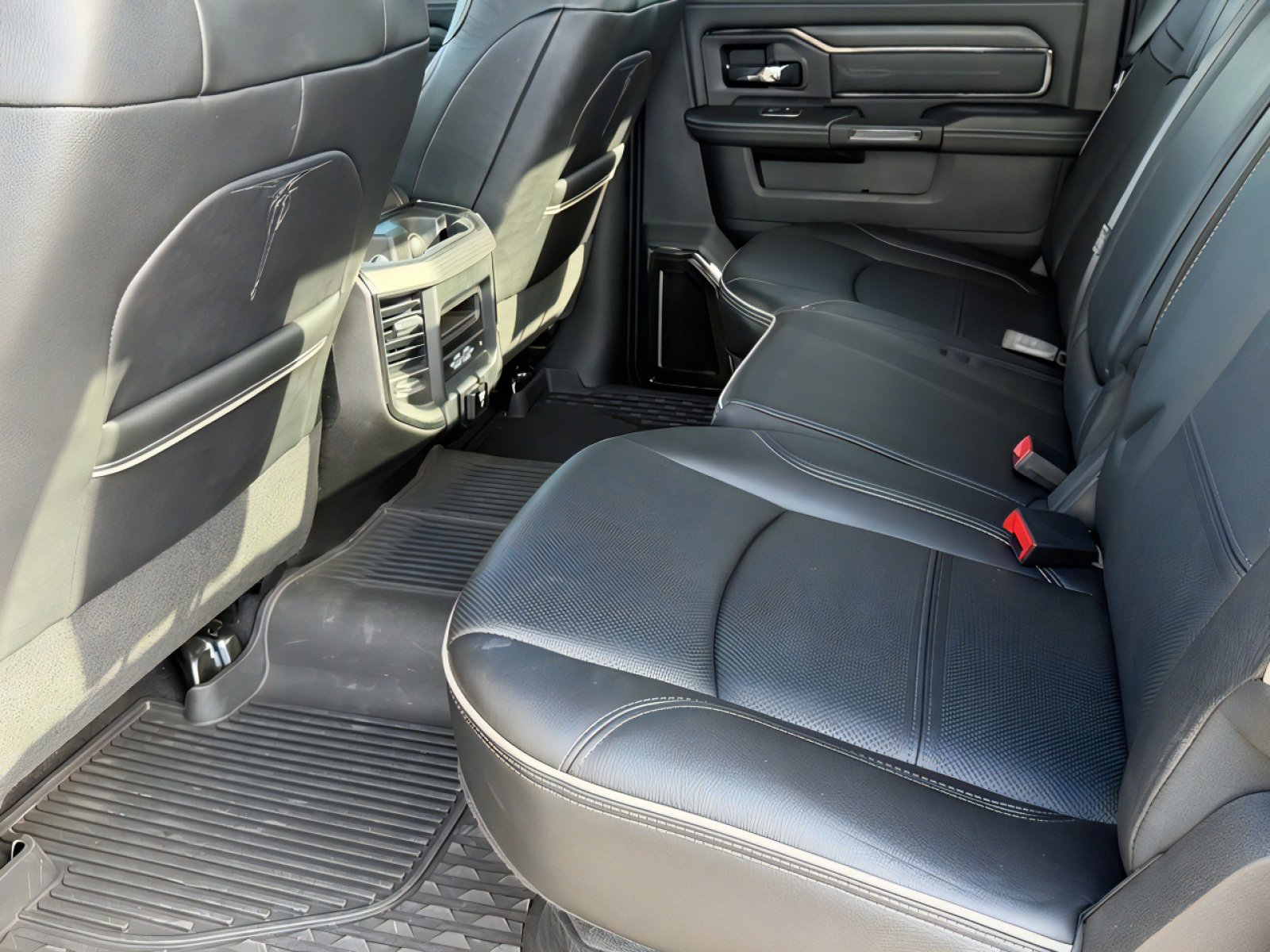 Used 2024 RAM 2500 Limited AWD/4WD image 27