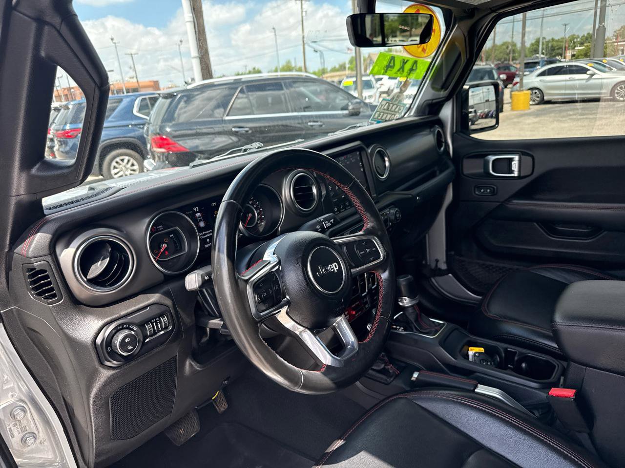 Used 2022 Jeep Gladiator Rubicon w/ Cold Weather Group AWD/4WD image 11