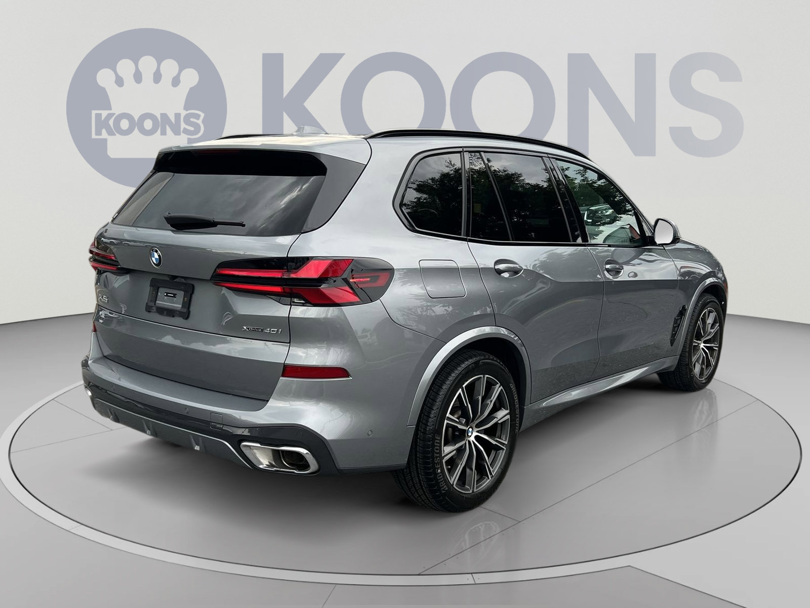 Used 2024 BMW X5 xDrive40i w/ M Sport Package AWD/4WD image 7