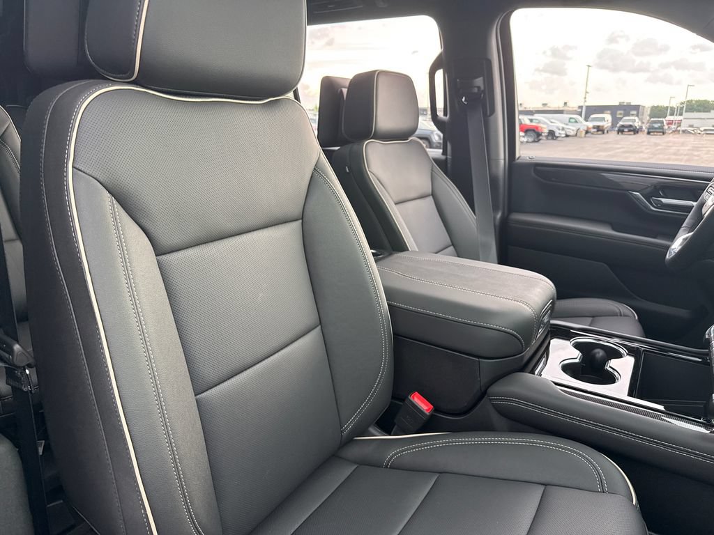 New 2026 GMC Yukon XL Elevation w/ Elevation Premium Package AWD/4WD image 40