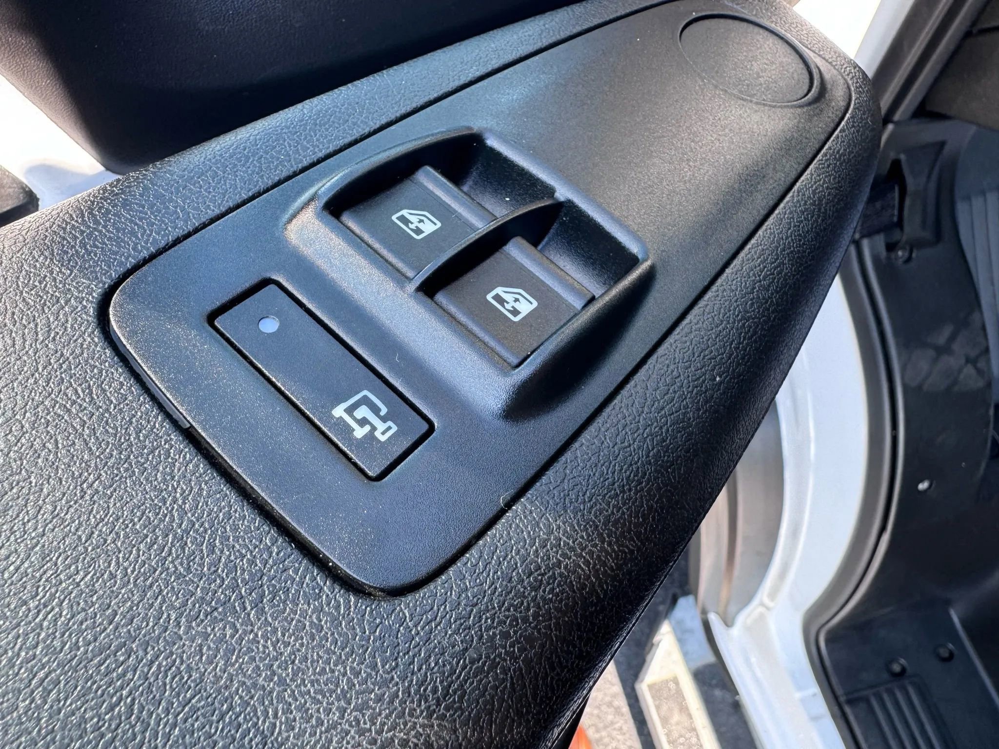 Used 2023 RAM ProMaster 2500 image 13