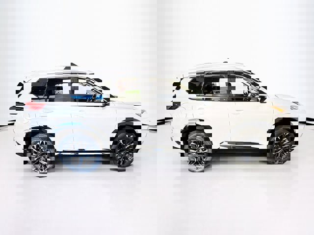 New 2026 Nissan Rogue Platinum image 4