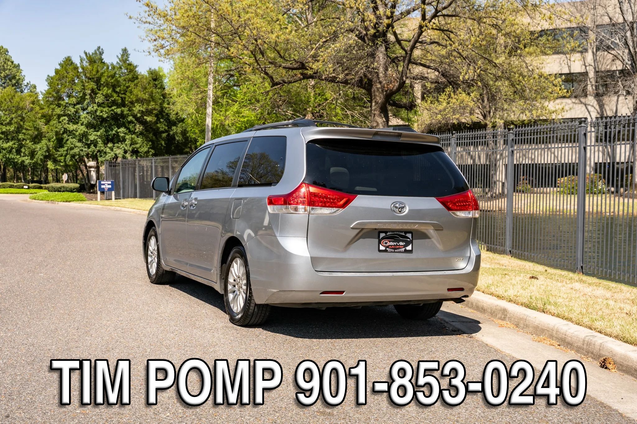 Used 2011 Toyota Sienna XLE w/ Entertainment Pkg FWD image 7