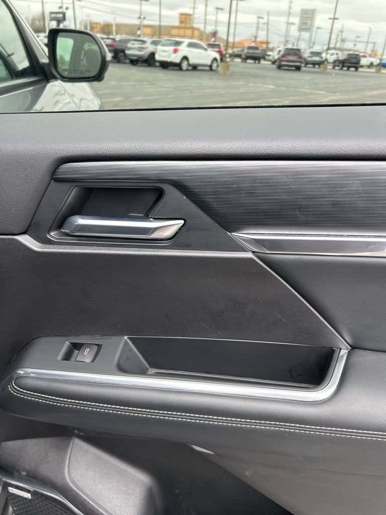 Used 2025 GMC Acadia Elevation FWD image 60