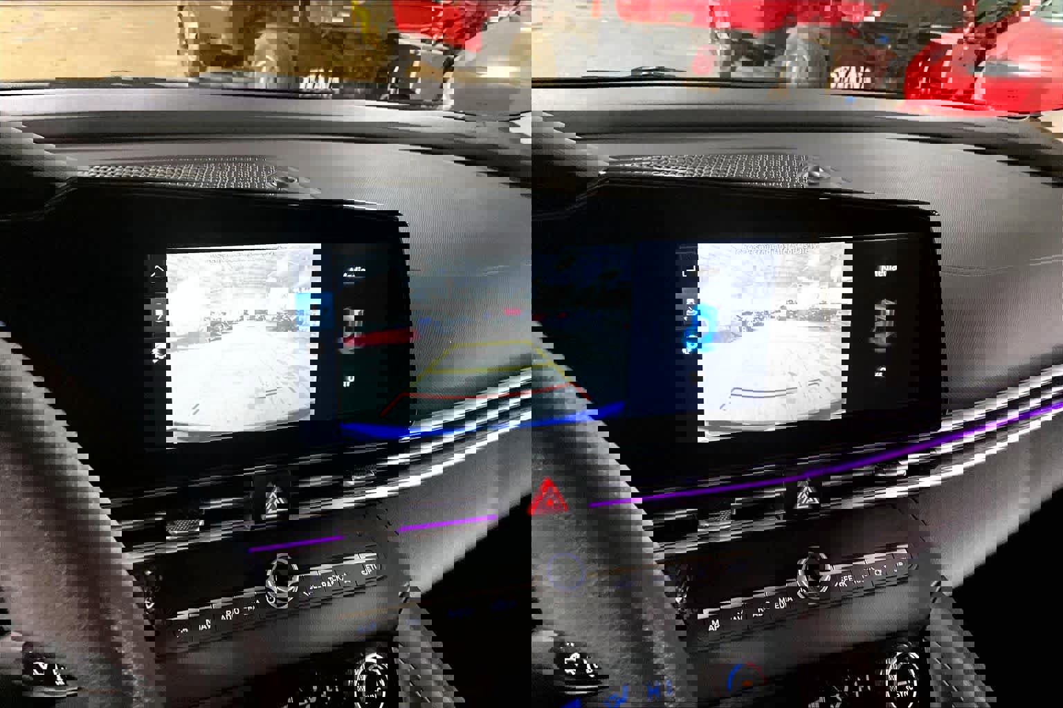 Used 2024 Hyundai Elantra SEL image 27