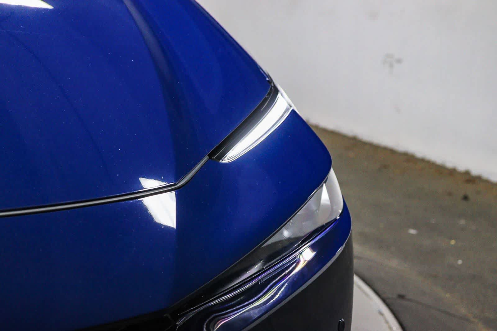 Certified 2026 Toyota Prius XLE FWD image 8