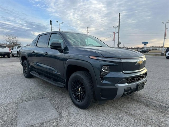 Used 2026 Chevrolet Silverado EV LT image 8