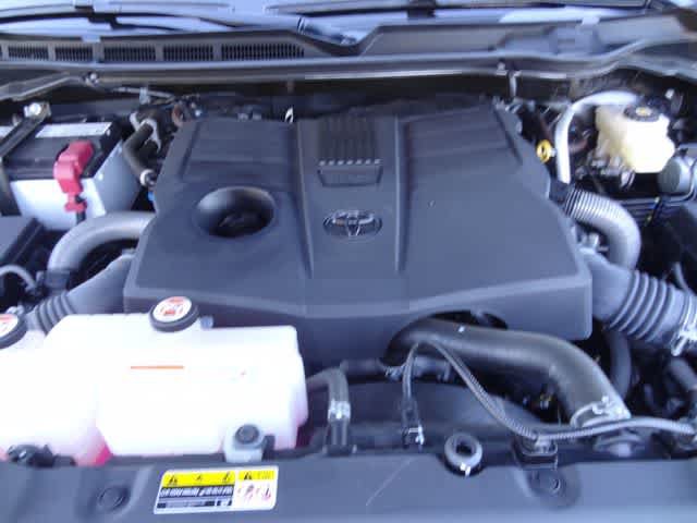 Used 2024 Toyota Tundra SR5 AWD/4WD image 34