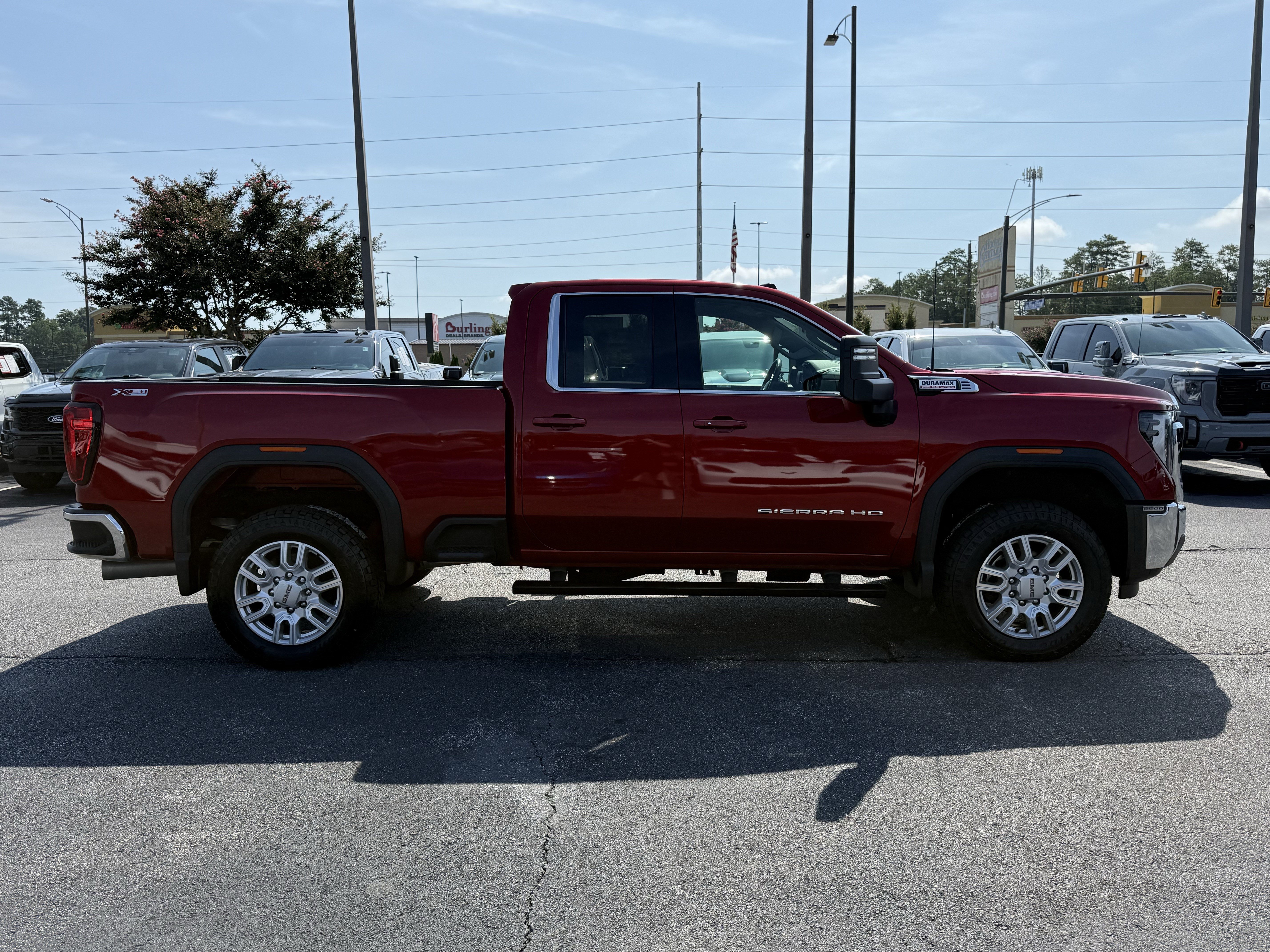 Used 2024 GMC Sierra 2500 SLE w/ SLE Value Package; AWD/4WD image 11