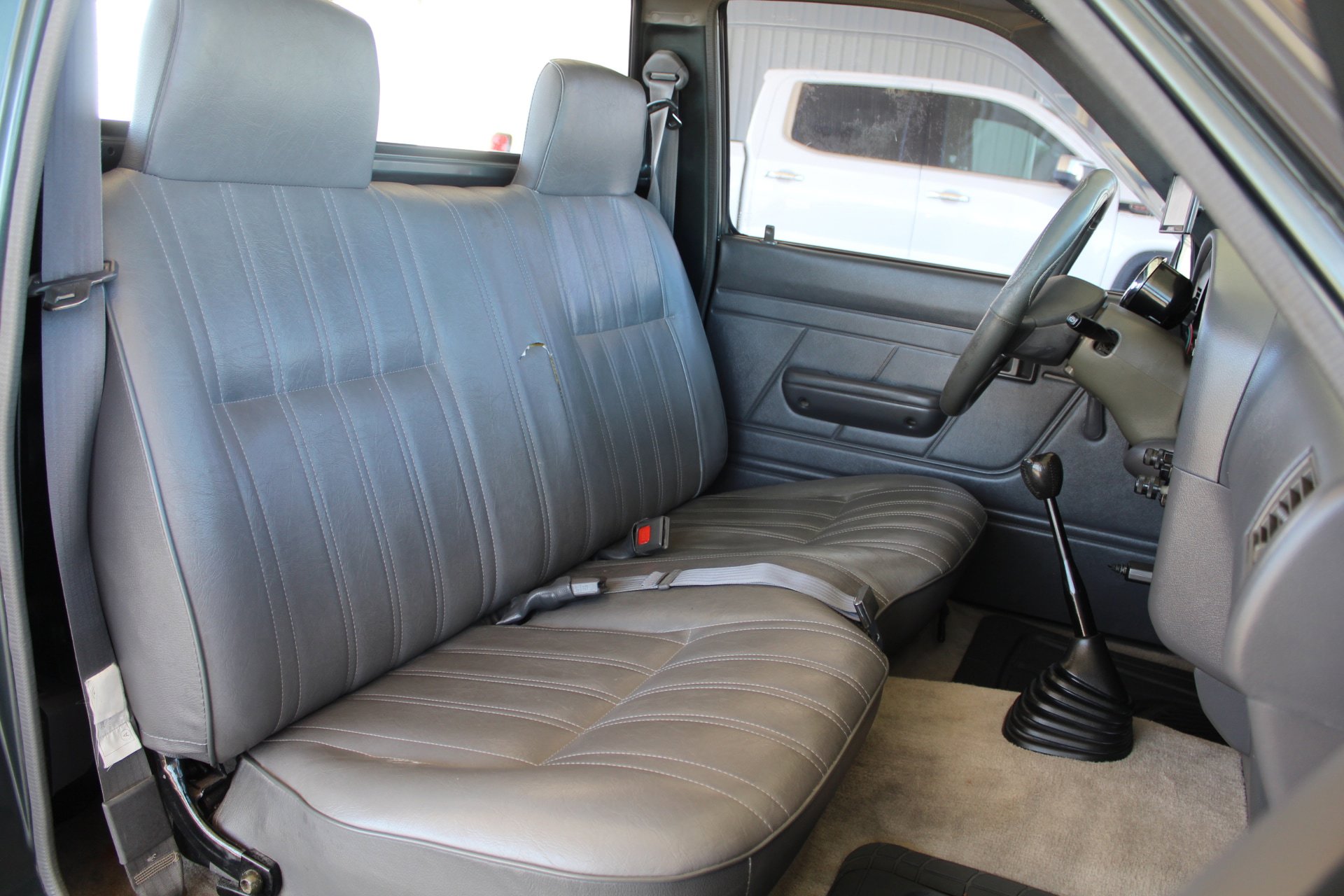 Used 1992 Toyota Pickup Deluxe RWD image 13