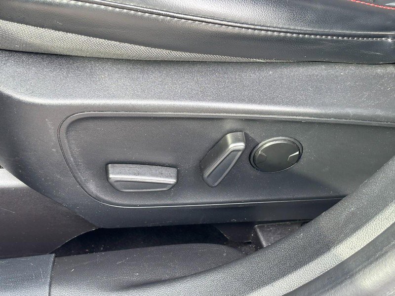 Used 2025 Ford Escape ST-Line FWD image 16