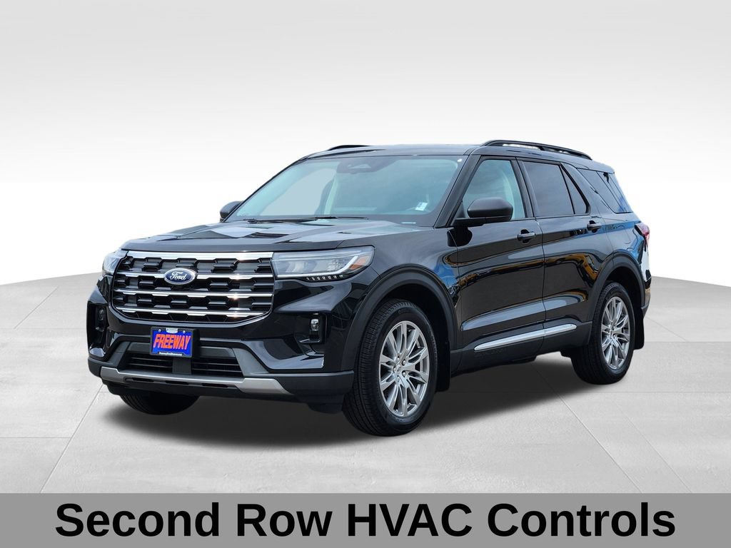 Used 2025 Ford Explorer Active w/ Active Comfort Package AWD/4WD image 6