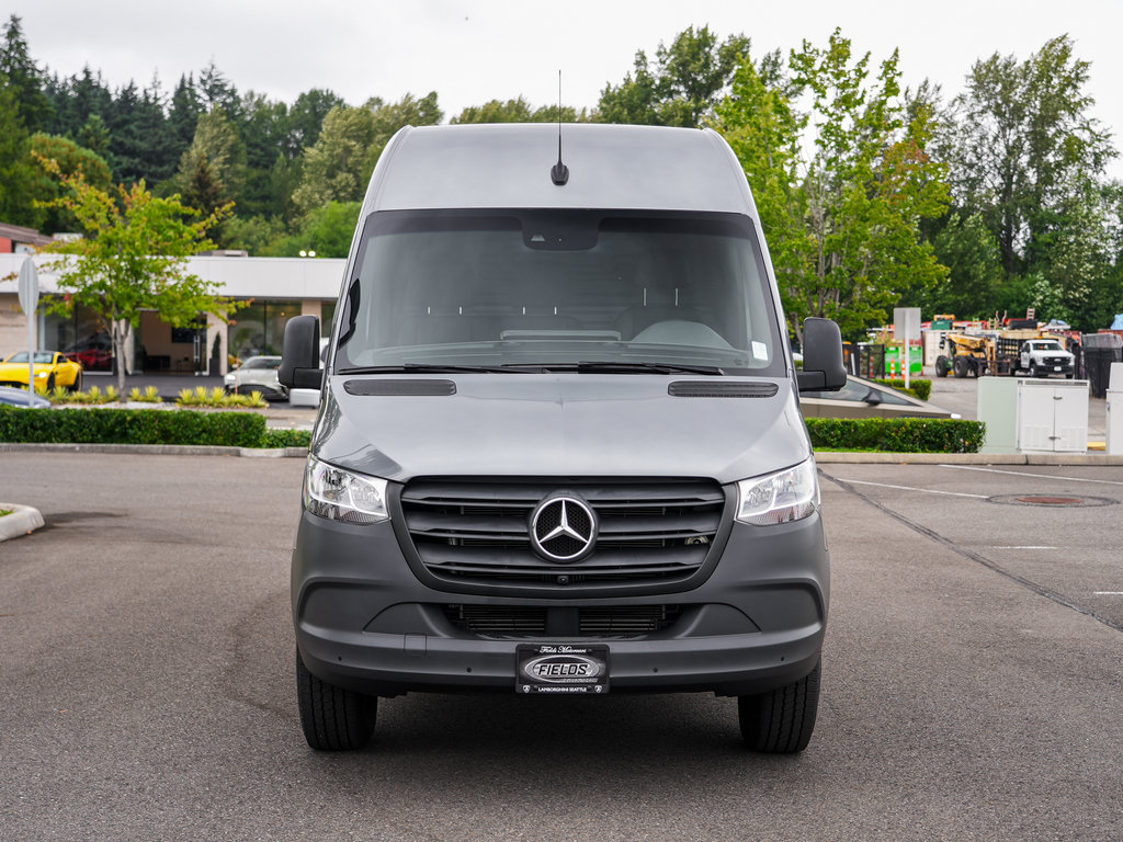 Used 2022 Mercedes-Benz Sprinter 2500 image 8
