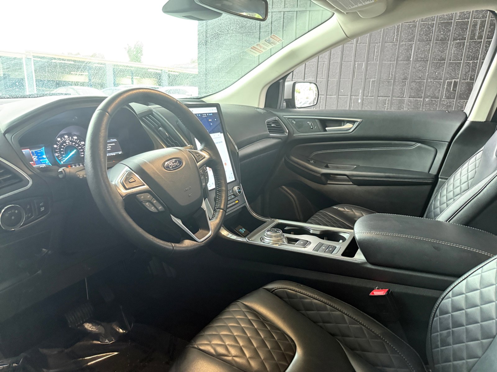 Used 2024 Ford Edge Titanium image 13