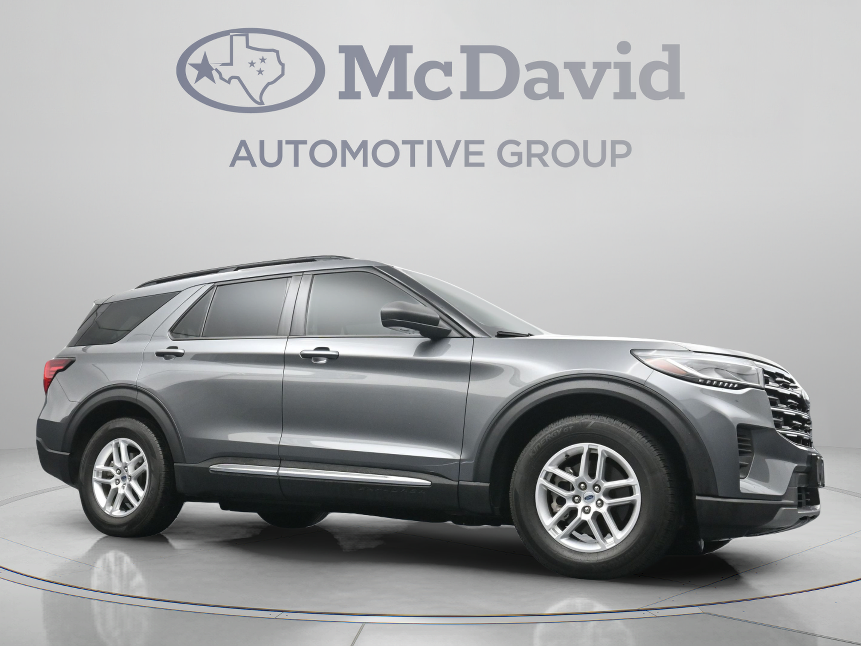 Used 2025 Ford Explorer Active RWD image 25