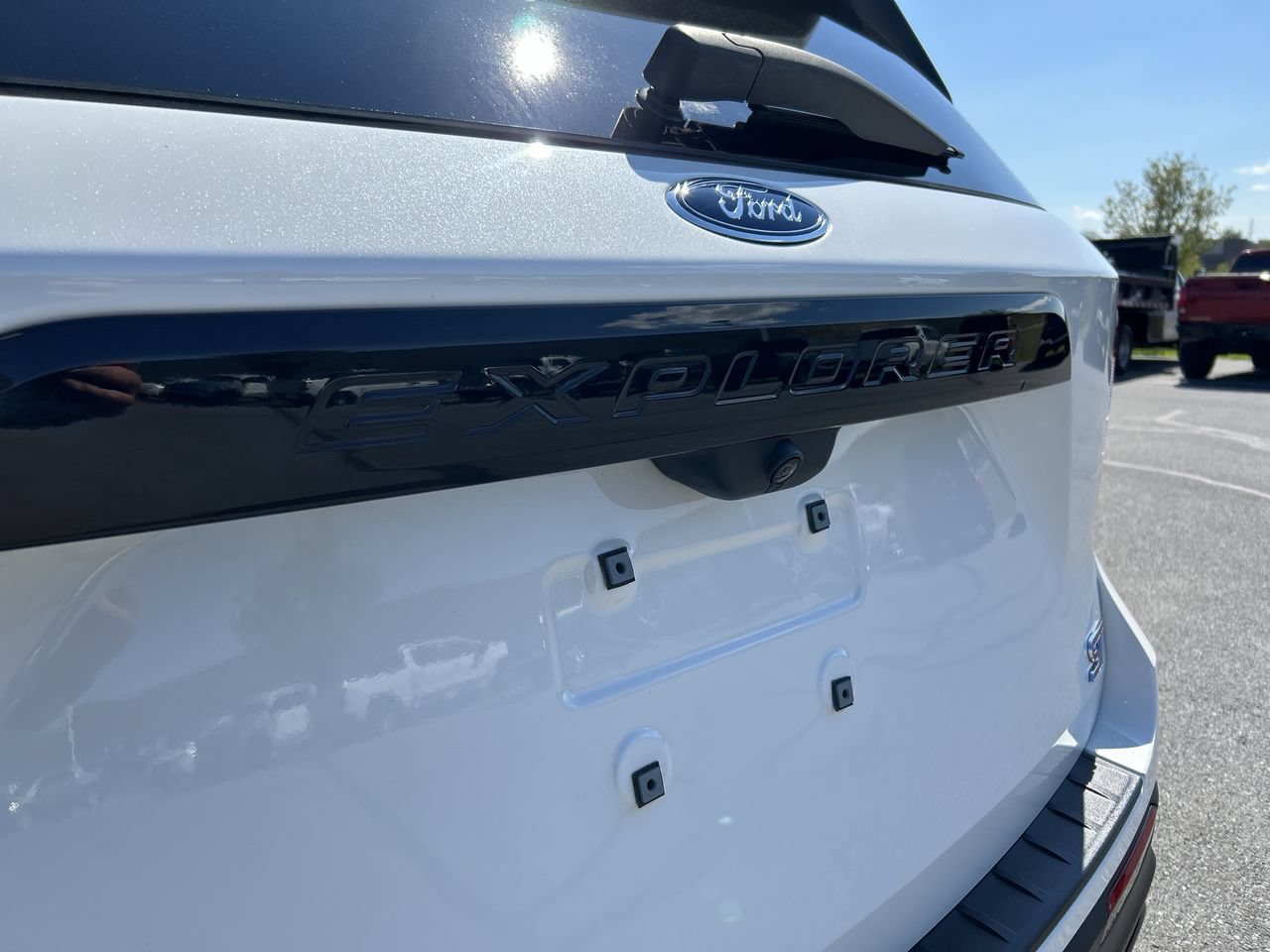 Used 2023 Ford Explorer ST w/ Equipment Group 401A AWD/4WD image 11