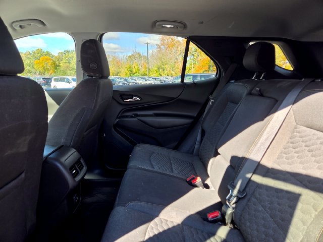 Used 2021 Chevrolet Equinox LT AWD/4WD image 16