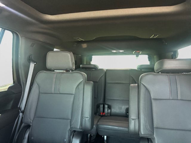 Used 2024 Chevrolet Tahoe RST w/ Luxury Package AWD/4WD image 17