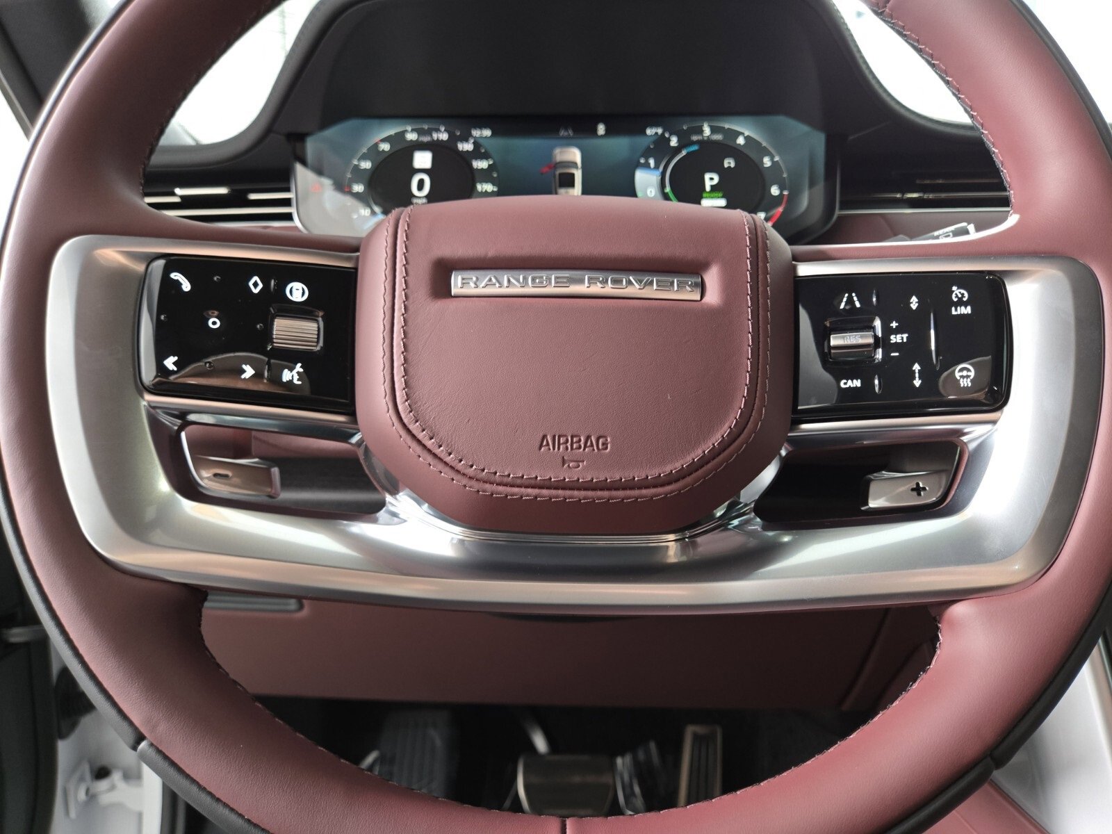 New 2025 Land Rover Range Rover SE image 23