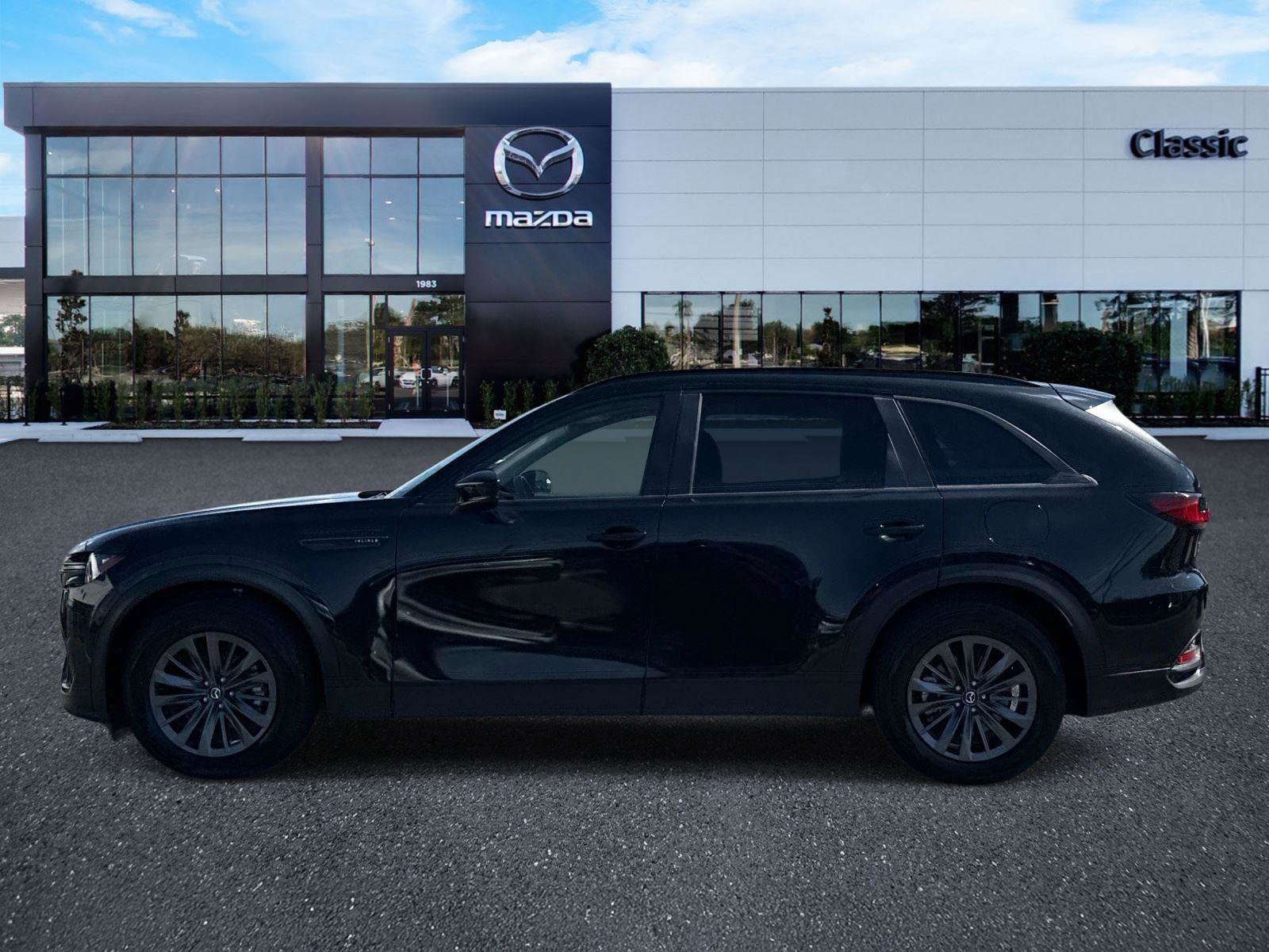 Certified 2025 MAZDA CX-70 3.3 Turbo w/ Preferred Package AWD/4WD image 6