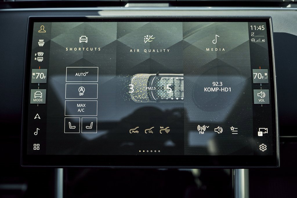 Used 2025 Land Rover Range Rover Long Wheelbase Autobiography image 73