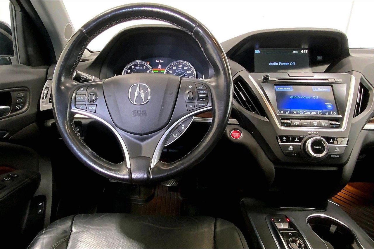 Used 2016 Acura MDX w/ Advance & Entertainment Pkg FWD image 4